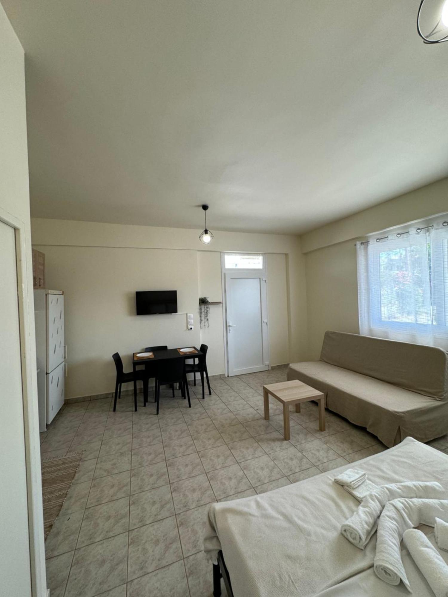 Airpoint Apartments Artemida  Exterior photo