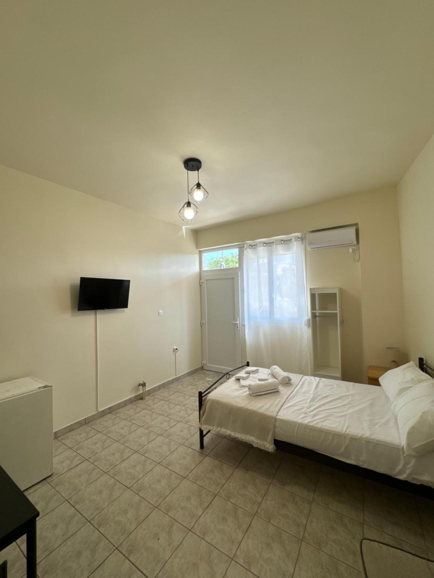 Airpoint Apartments Artemida  Exterior photo