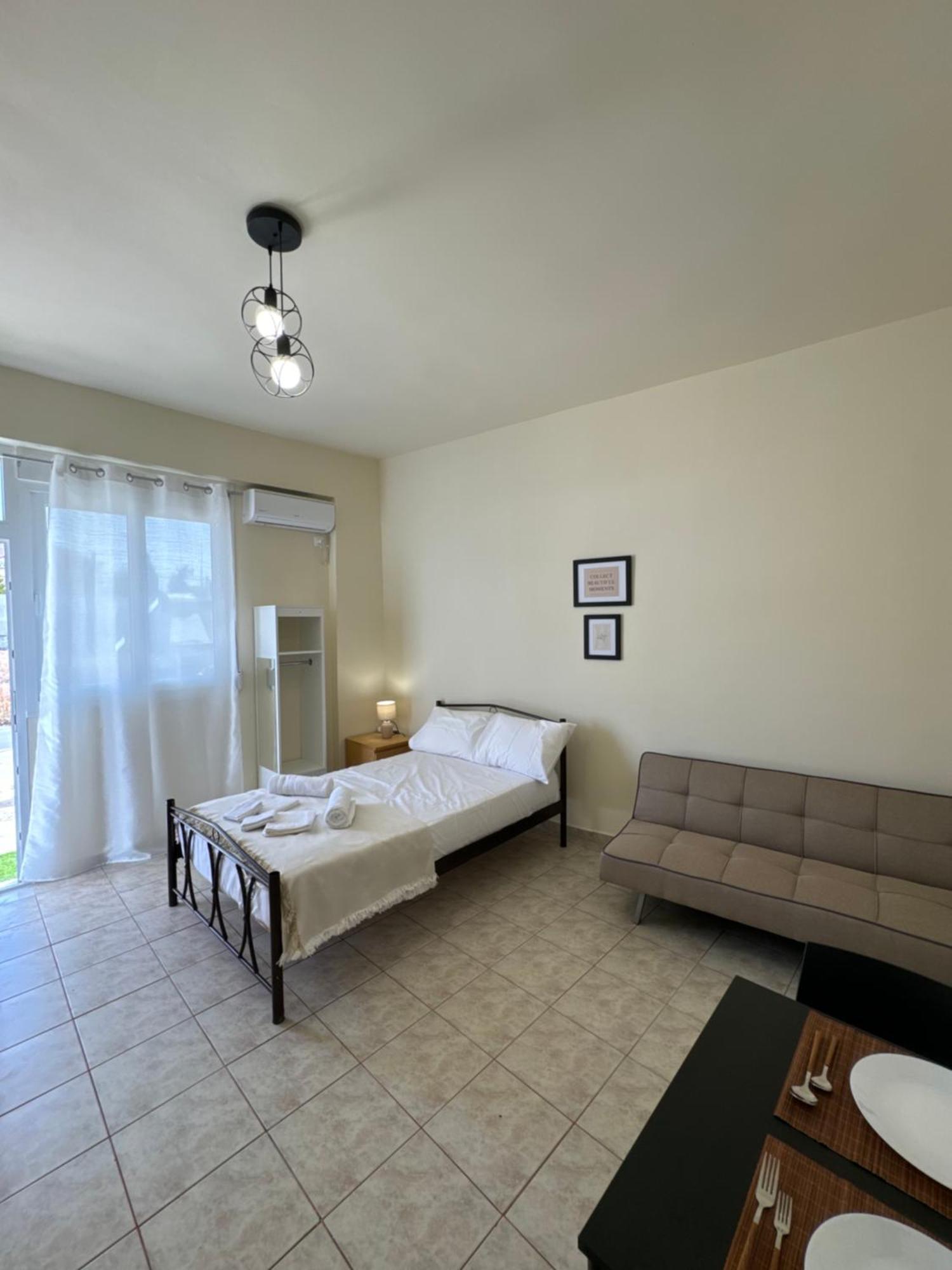 Airpoint Apartments Artemida  Exterior photo